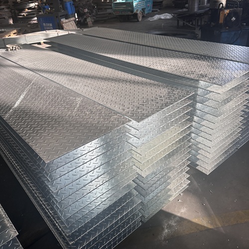 學校實訓基地為何都用鋼格柵板